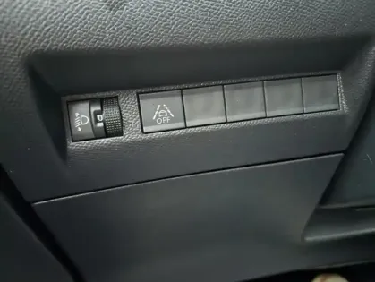 Photo 10 Peugeot 208 II PureTech 100 S&amp;S EAT8 Allure