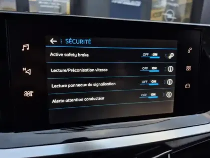 Photo 8 Peugeot 208 II PureTech 100 S&amp;S EAT8 Allure