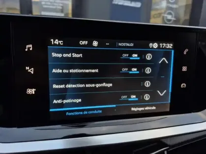 Photo 9 Peugeot 208 II PureTech 100 S&amp;S EAT8 Allure