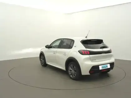 Photo 32 Peugeot 208  Electrique 50 kWh 136ch