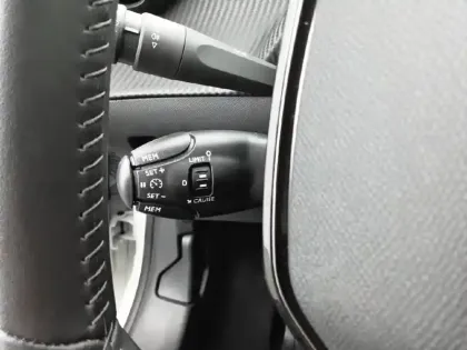 Photo 47 Peugeot 208  Electrique 50 kWh 136ch