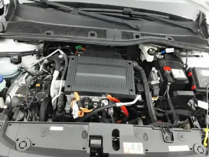 Photo 43 Peugeot 208  Electrique 50 kWh 136ch