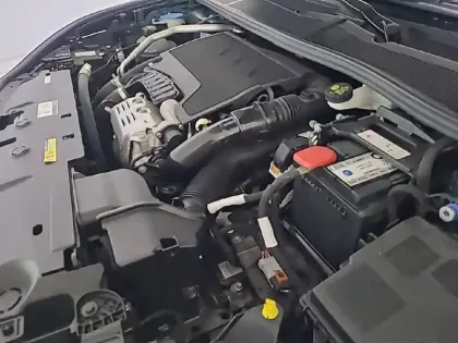 Photo 14 Peugeot 308  SW PureTech 130ch S&S EAT8