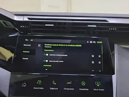 Photo 20 Peugeot 308  SW PureTech 130ch S&S EAT8