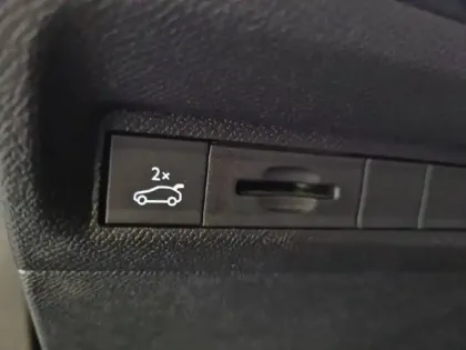 Photo 31 Peugeot 308  SW PureTech 130ch S&S EAT8