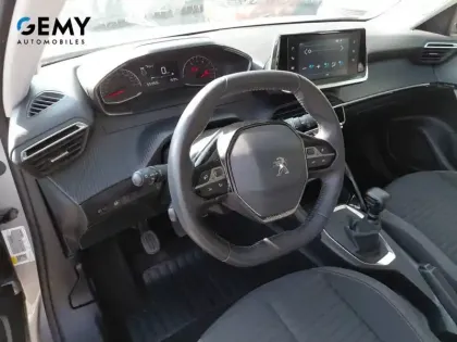 Photo 11 Peugeot 2008  PureTech 100 S&S BVM6