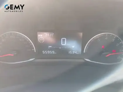 Photo 16 Peugeot 2008  PureTech 100 S&S BVM6