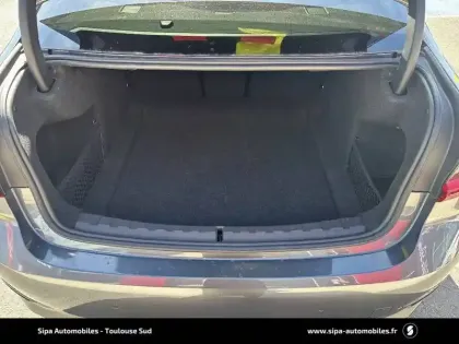 Photo 37 BMW Serie 3 320d xDrive 190 ch BVA8