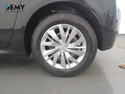 Photo 27 Peugeot 208  BlueHDi 100 S&S BVM6