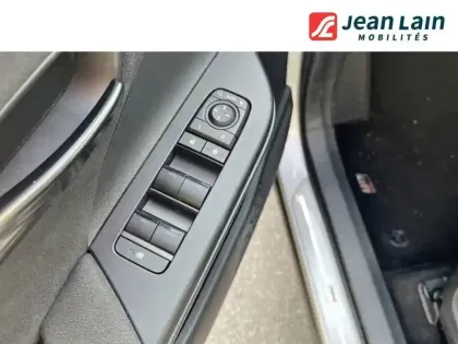 Photo 19 Toyota C-HR  Hybride Rechargeable 225