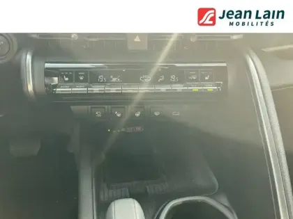 Photo 13 Toyota C-HR  Hybride Rechargeable 225