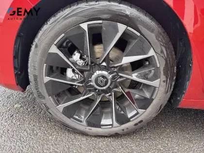 Photo 11 Renault Clio  E-Tech full hybrid 145 ch GSR2