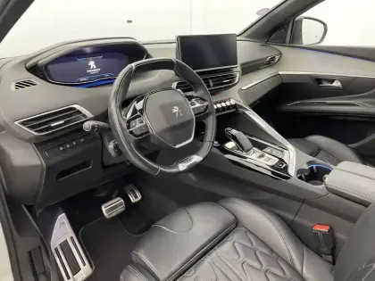 Photo 101 Peugeot 3008  Hybrid4 300 e-EAT8