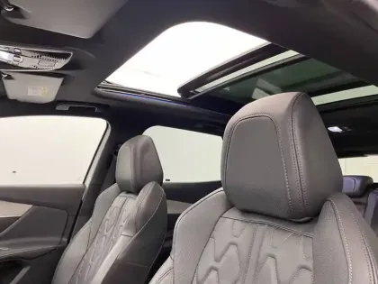 Photo 24 Peugeot 3008  Hybrid4 300 e-EAT8