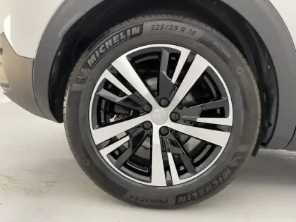 Photo 18 Peugeot 3008  Hybrid4 300 e-EAT8