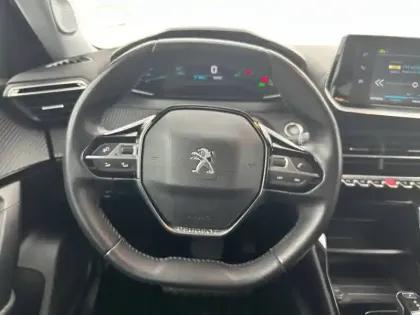 Photo 8 Peugeot 2008  Electrique 136 ch