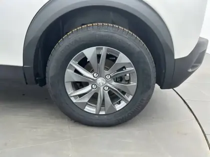 Photo 12 Peugeot 2008  Electrique 136 ch