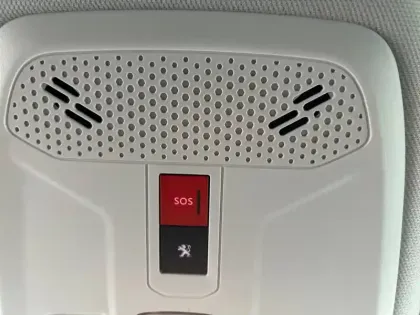 Photo 29 Peugeot 2008  Electrique 136 ch