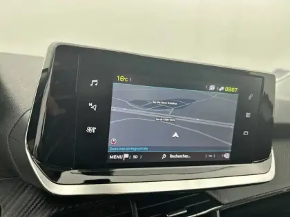 Photo 24 Peugeot 2008  Electrique 136 ch