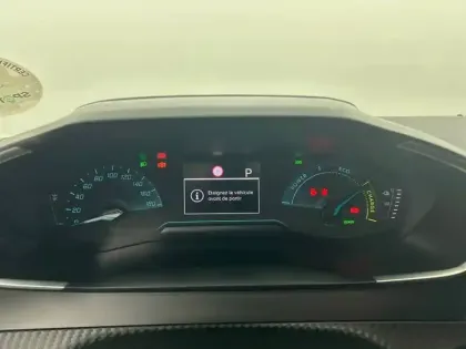 Photo 9 Peugeot 2008  Electrique 136 ch