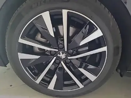 Photo 41 Peugeot 508  Hybrid 225 e-EAT8