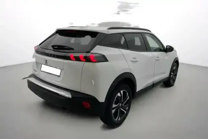 Photo 6 Peugeot 2008  PureTech 100 S&S BVM6