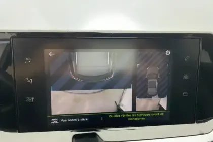 Photo 12 Peugeot 2008  PureTech 100 S&S BVM6