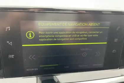 Photo 9 Peugeot 2008  PureTech 100 S&S BVM6