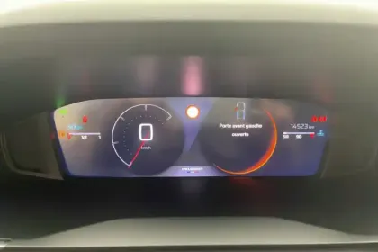 Photo 48 Peugeot 208  PureTech 100 S&S BVM6