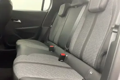 Photo 45 Peugeot 208  PureTech 100 S&S BVM6