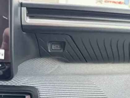 Photo 17 Citroën C3 Aircross  Hybride 145 e-DCS6