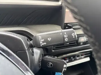 Photo 23 Citroën C3 Aircross  Hybride 145 e-DCS6