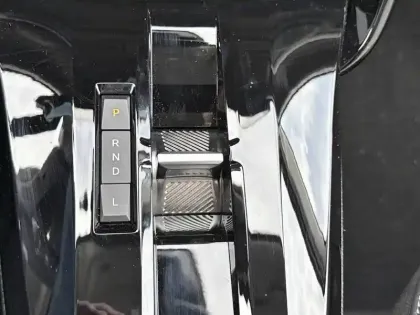 Photo 13 Citroën C3 Aircross  Hybride 145 e-DCS6