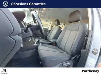 Photo 4 Volkswagen T-roc  1.0 TSI 115 Start/Stop BVM6