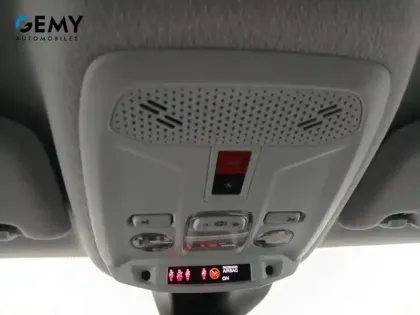 Photo 16 Peugeot 208  Electrique 50 kWh 136ch