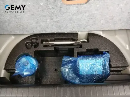 Photo 21 Peugeot 208  Electrique 50 kWh 136ch