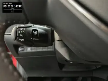 Photo 19 Peugeot 208  Electrique 50 kWh 136ch