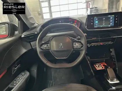 Photo 8 Peugeot 208  Electrique 50 kWh 136ch