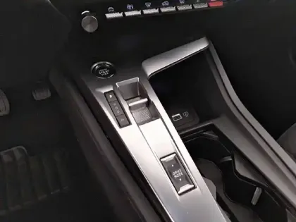 Photo 13 Peugeot 308 Gén. III Ph1 Active Pack 5