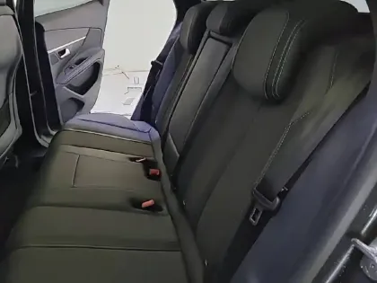 Photo 11 Peugeot 3008  Hybrid 225 e-EAT8