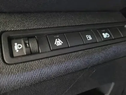 Photo 28 Peugeot 3008  Hybrid 225 e-EAT8