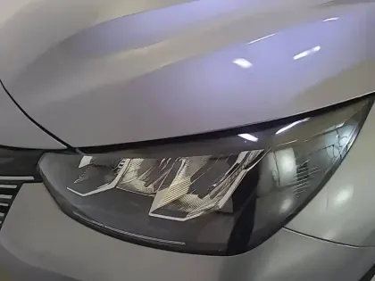 Photo 15 Peugeot 208  PureTech 100 S&S BVM6