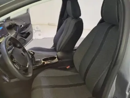 Photo 10 Peugeot 208  PureTech 100 S&S BVM6