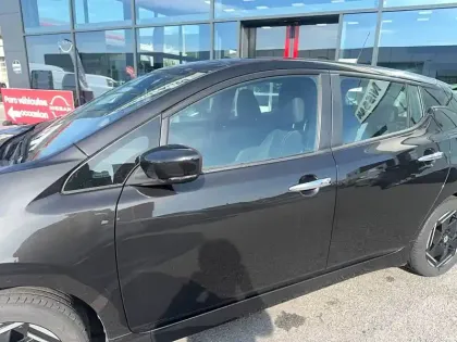Photo 68 Nissan Leaf  Electrique 40kWh