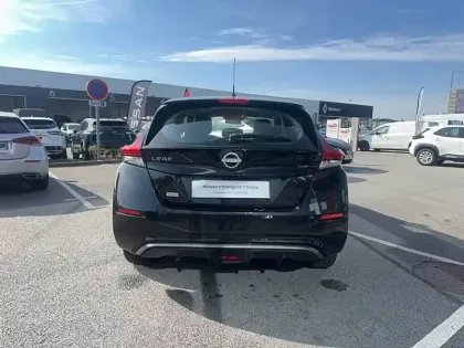 Photo 61 Nissan Leaf  Electrique 40kWh