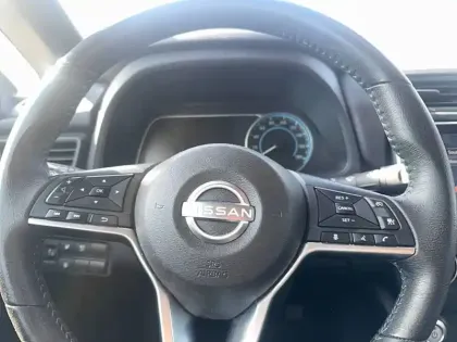 Photo 79 Nissan Leaf  Electrique 40kWh