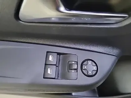 Photo 28 Opel Corsa  1.2 Turbo 100 ch BVM6