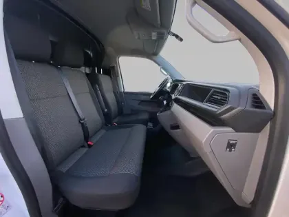 Photo 10 Volkswagen Transporter  6.1 VAN L1H1 2.0 TDI 150 DSG7