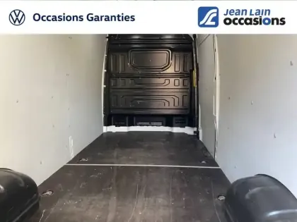 Photo 13 Volkswagen Crafter  VAN 35 L4H3 2.0 TDI 140 CH BVA