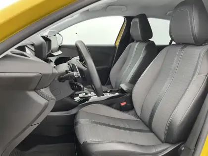 Photo 13 Peugeot 208  PureTech 100 S&S EAT8